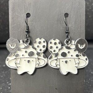 Mushroom Halloween Earrings – Spooky Cute Fall Jewelry